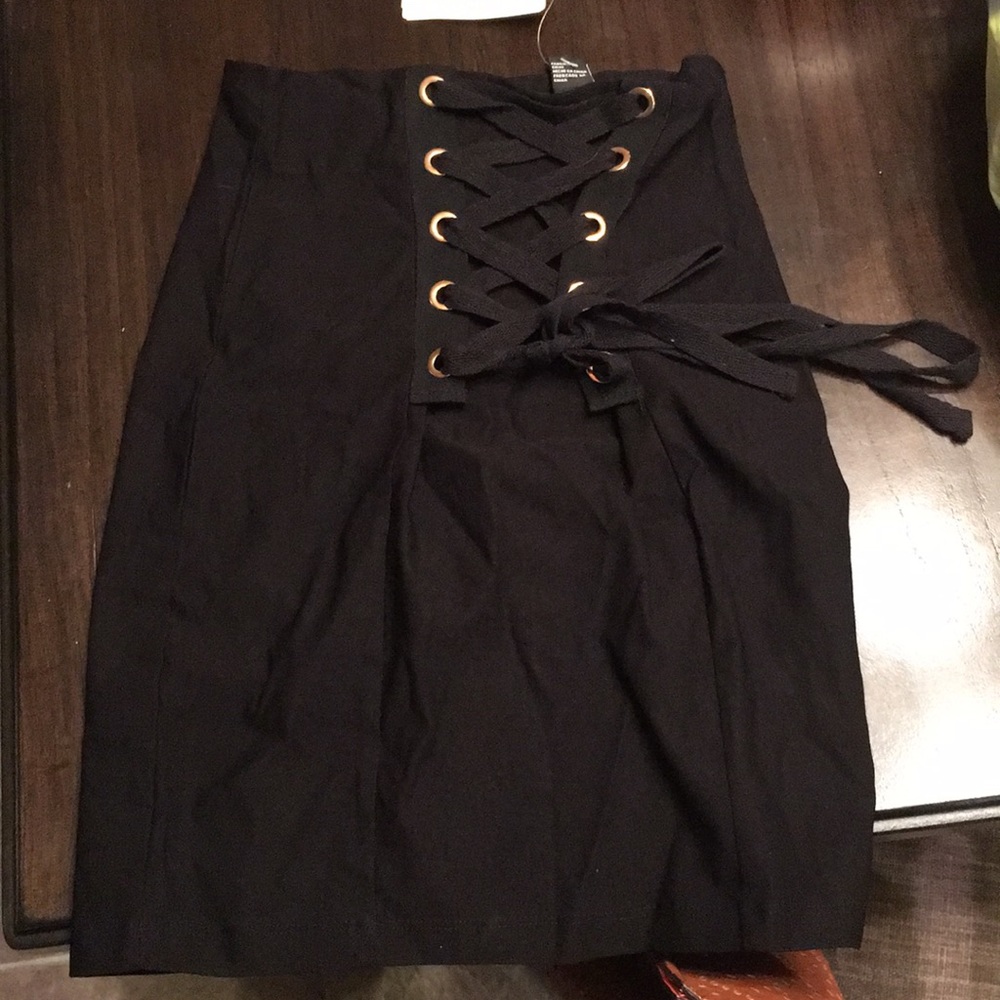 Women’s new Black lace up pencil skirt size S